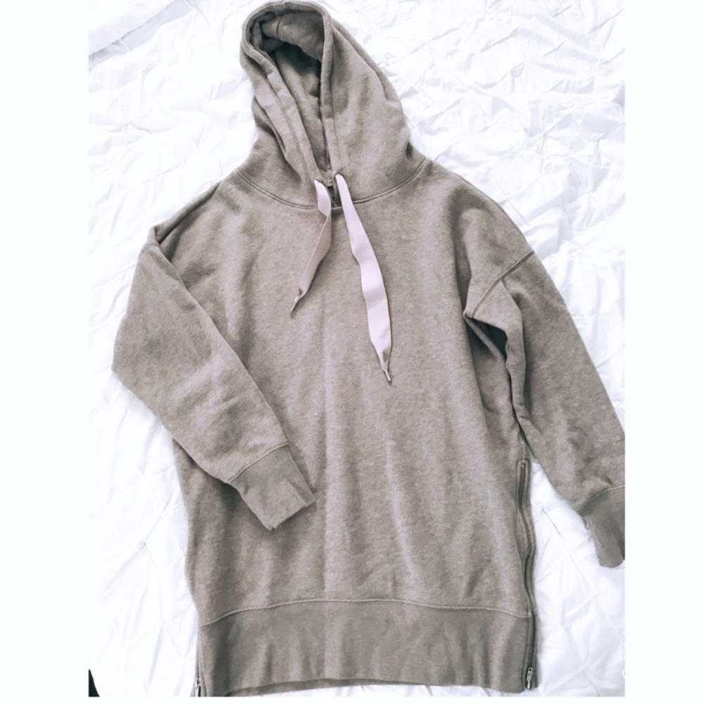 American Eagle hooded sweatshirt